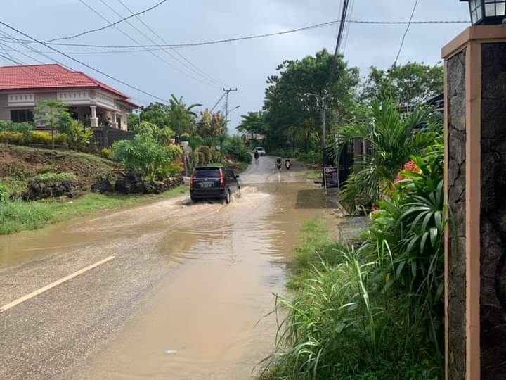 Musim Penghujan, Jalan Bakti Abri di Baubau Sering Tergenang Air dan Masuk ke Rumah Warga, Pemkot Diminta Turun Tangan