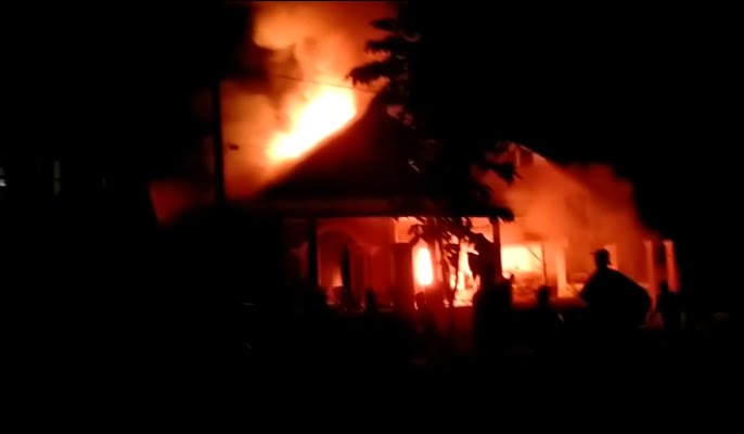 Dua Unit Rumah di Buton Dibakar Warga, Penyebabnya Diduga Karena Sengketa Lahan