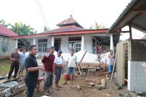 Warga Kaumbu Buton ke Sabaruddin Paena: Terimakasih Sudah Membantu Masjid Kami Pak