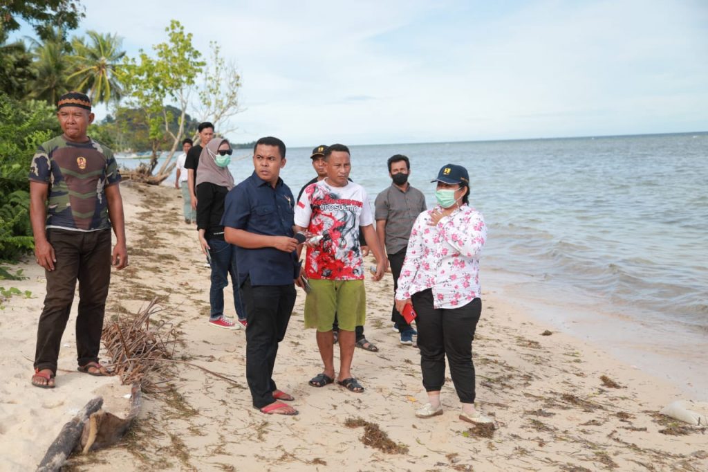Tim Bina Marga Sultra Survei Rencana Pembangunan Pengaman Pantai di Desa Manuru, Sabaruddin Paena: Kita Hanya Menjawab Permintaan Masyarakat