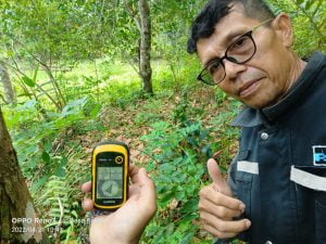 Tim Survei dari Makassar Tinjau Lokasi Pemasangan Tower Telkomsel di Desa Sumber Agung