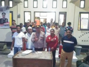 Gerak Cepat Polsek Sampuabalo, Mediasi Selisih Paham Antar Pemuda Dua Desa di Buton, Berakhir Damai