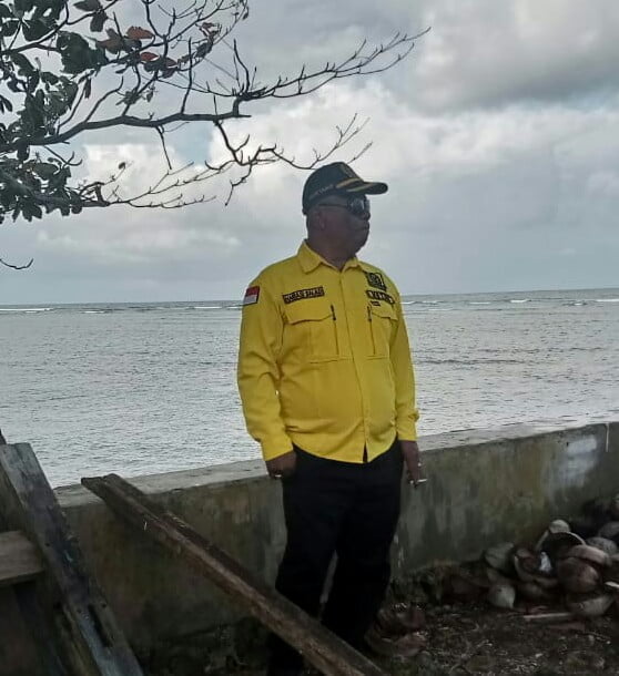 Dengar Langsung Keluhan Masyarakat, Ketua DPRD Buton Hariasi Salad Tinjau Lokasi Abrasi Pantai di Desa Bonelalo