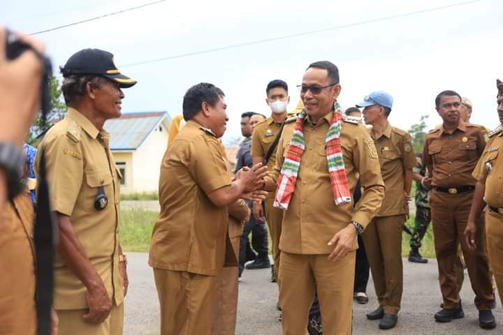 Kunker di Kecamatan Lasalimu Selatan, Pj Bupati Buton Ingatkan Jaga Persatuan dan Kerukunan Masyarakat