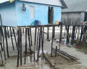 Dihantam Ombak dan Angin Kencang, Sejumlah Rumah Warga di Desa Kumbewaha Buton juga Hancur dan Rusak Berat