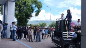 Unras di Buton, Massa Aksi Minta Tiga Kepala OPD Dicopot atas Dugaan Konspirasi Dana Pokir