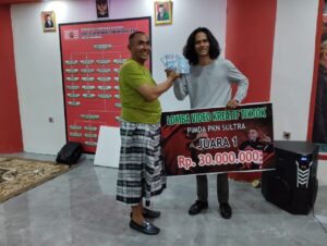Serahkan Hadiah Pemenang Lomba Video Tiktok Kreatif PKN Sultra, Umar Samiun Bilang Begini