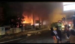 Breaking News: Eks KPPN di Baubau Terbakar