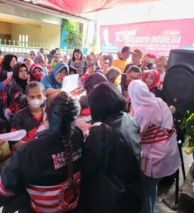 Pertiwi Nusantara Berbagi Ribuan Paket Sembako, Ini Kata Lia Umar Samiun