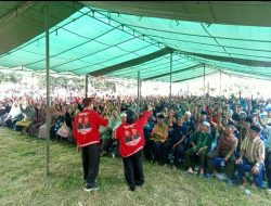 Kampanye di Kondowa dan Banabungi, Ribuan Pendukung Suarakan SYARA Bupati Buton, Tomas: Ditangan SYARA Buton akan Bangkit dan ‘Bernyawa’ Lagi
