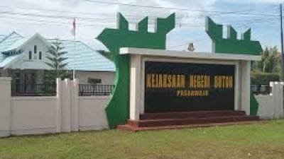 Diduga Catut Nama Kejari Buton Tawarkan Program Perencanaan dan Minta Pengadaan Material Proyek Fisik di Desa, Kasi Datun: Itu Tidak Benar, Jika Ada Laporkan ke Saya