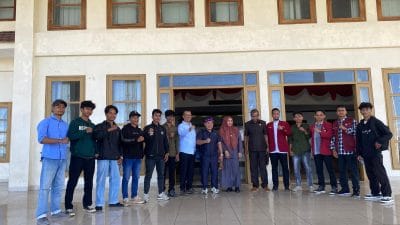 Bupati Buton Tak Hadir, DPRD Batal Gelar Rapat Dengar Pendapat, Mahasiswa Kecewa