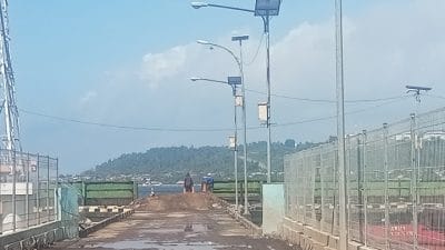 Aktivitas Bongkar Muat Material Aspal di Pelabuhan Banabungi Buton Disorot, Kepala Syahbandar: Sudah Ada MoU