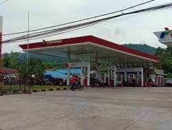 Respon Netizen soal Dugaan Penyalahgunaan BBM Subsidi di Buton: Kuatir Aktivitas Sedot BBM Bisa Terjadi Kebakaran