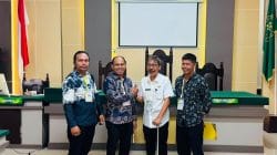 Dipecat dari Direktur Perumdam Buton, Usman Kembali ‘Jadi’ PNS Setelah Sengketanya Berakhir Damai